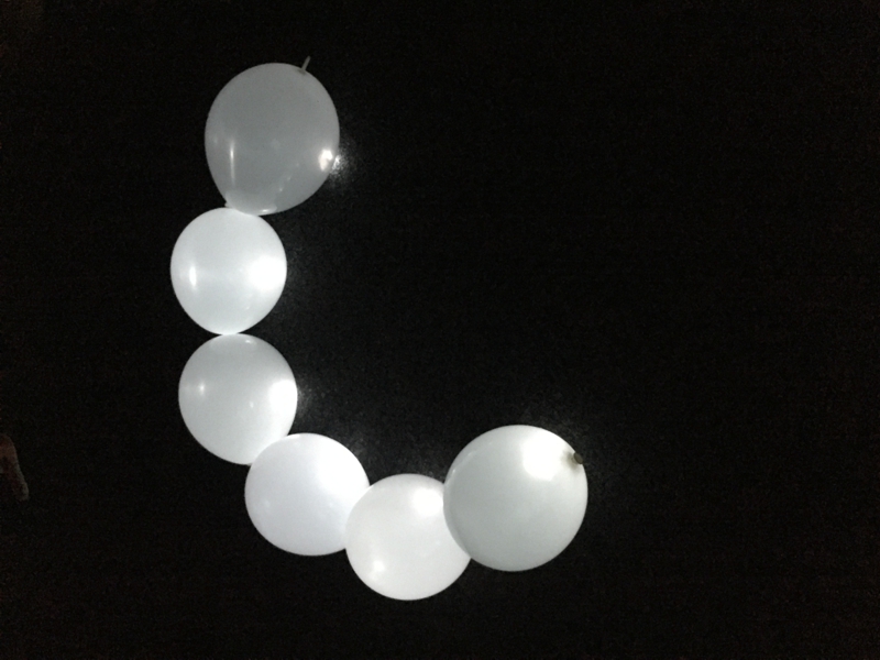 Balónky řetězové LED bílé 5ks